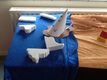 Een berg met ijspegels.